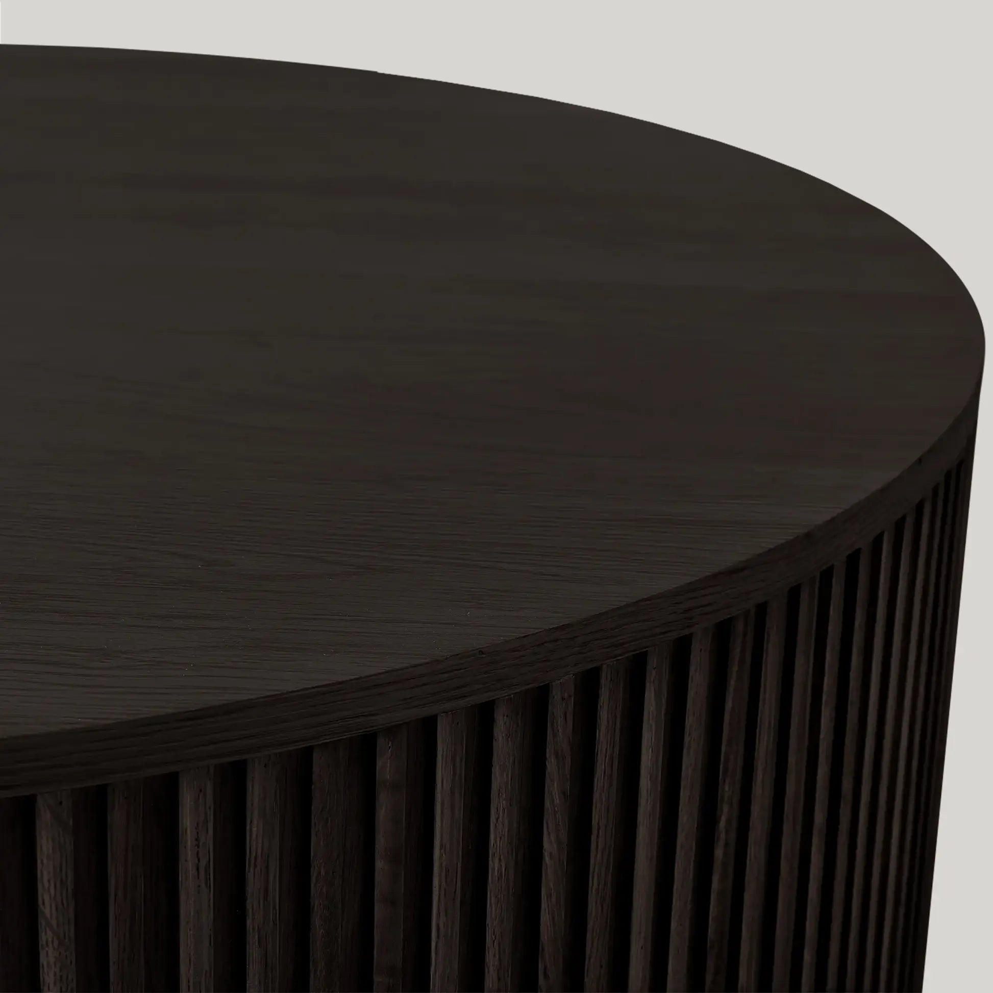 Finnley Round Wood Coffee Table Modern Sofa Center Tea Table with Reeded Detailing